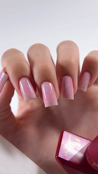 Rubber Base French(30 мл). №24 - Світло-рожева з різнокольоровою поталлю SCB30-24 фото