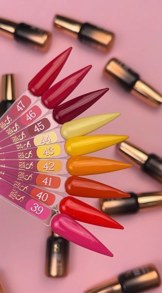 Гель лак - Без ТРО Steffani Color Gel polish №47 (9мл) - Малиново-червоний SGP09-47 фото