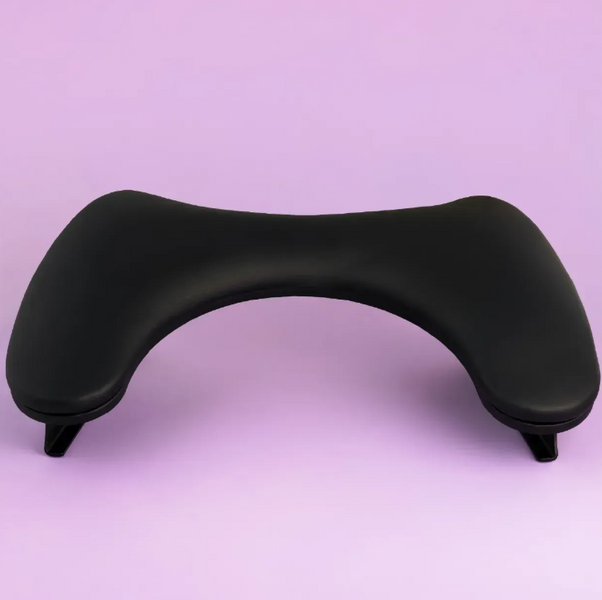 Підставка для рук клієнта DNKa&rsquo; Anatomical Armrest for Manicure Black AAB-DNKA фото